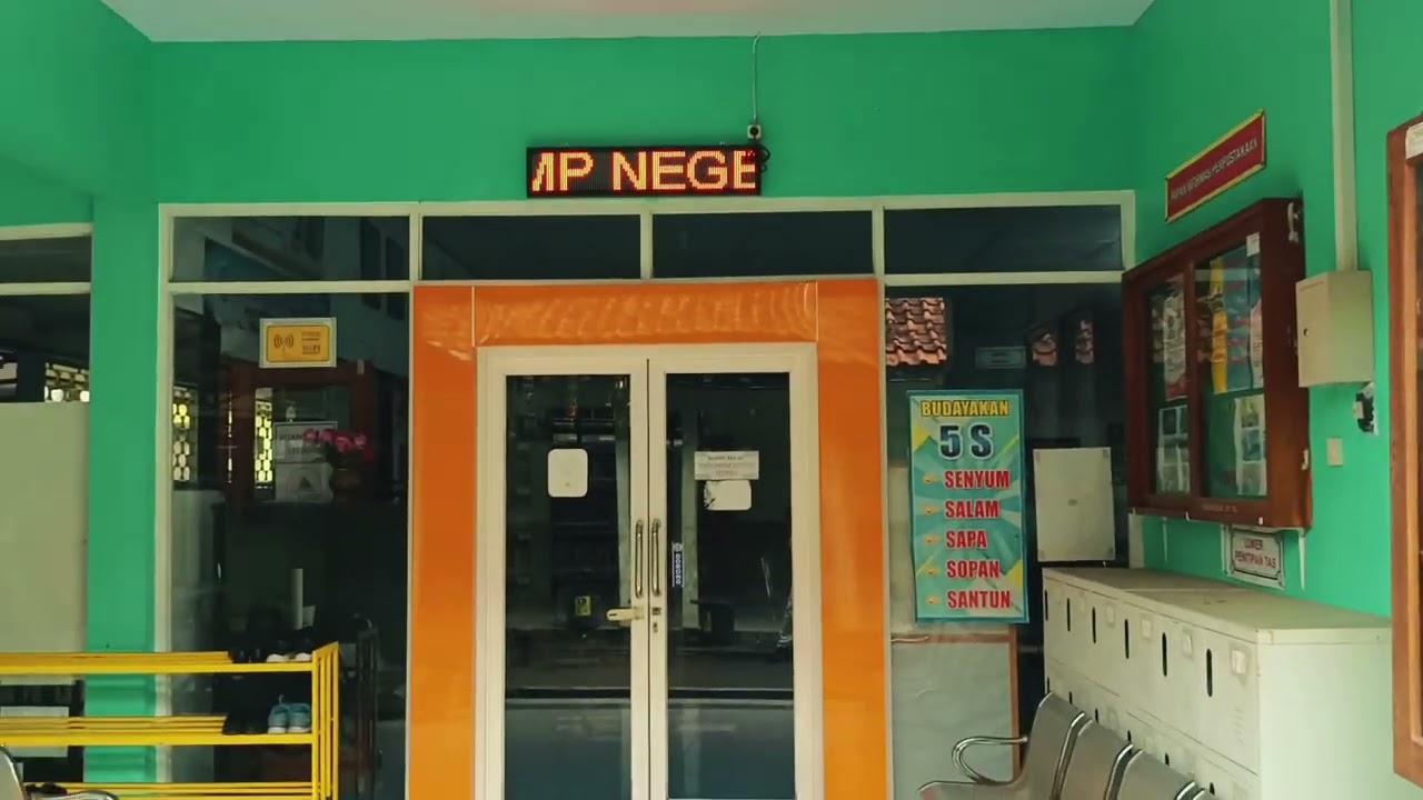 video vlog profil SMP negeri 1 Karanganyar 