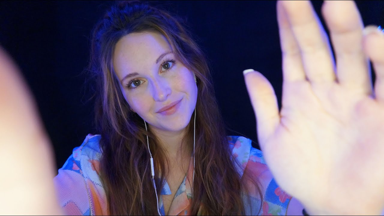 ASMR - Mouvements de mains et mouth sounds! *RAPIDE* 🤤 💤