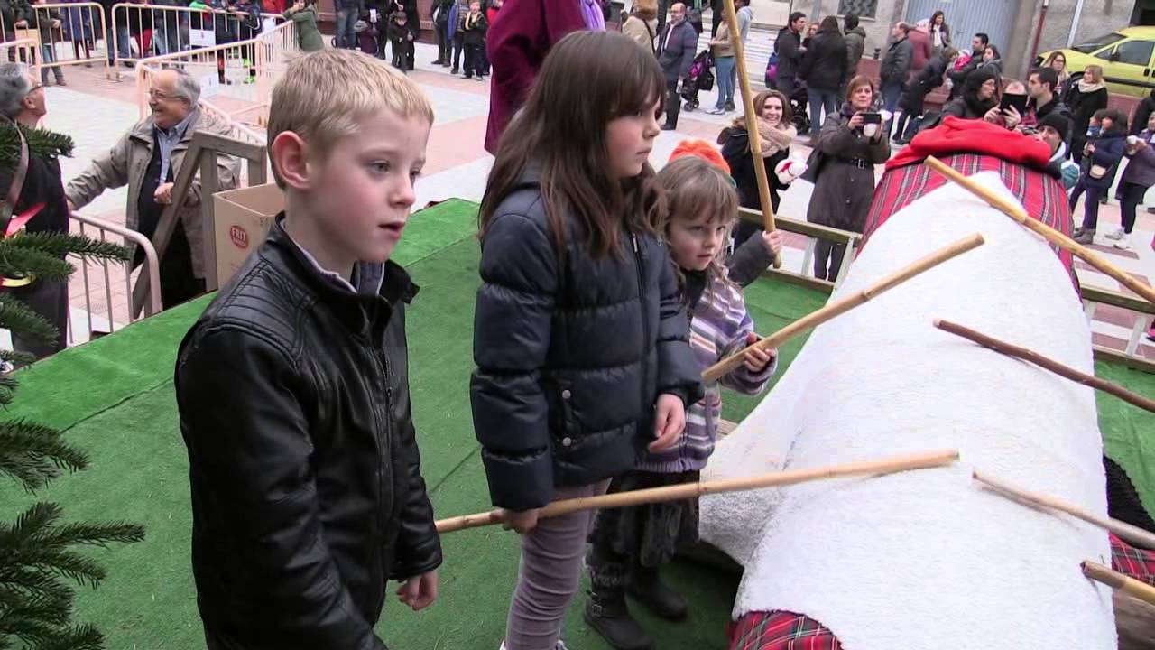 Caga Tió Sant Joan les Fonts 2015