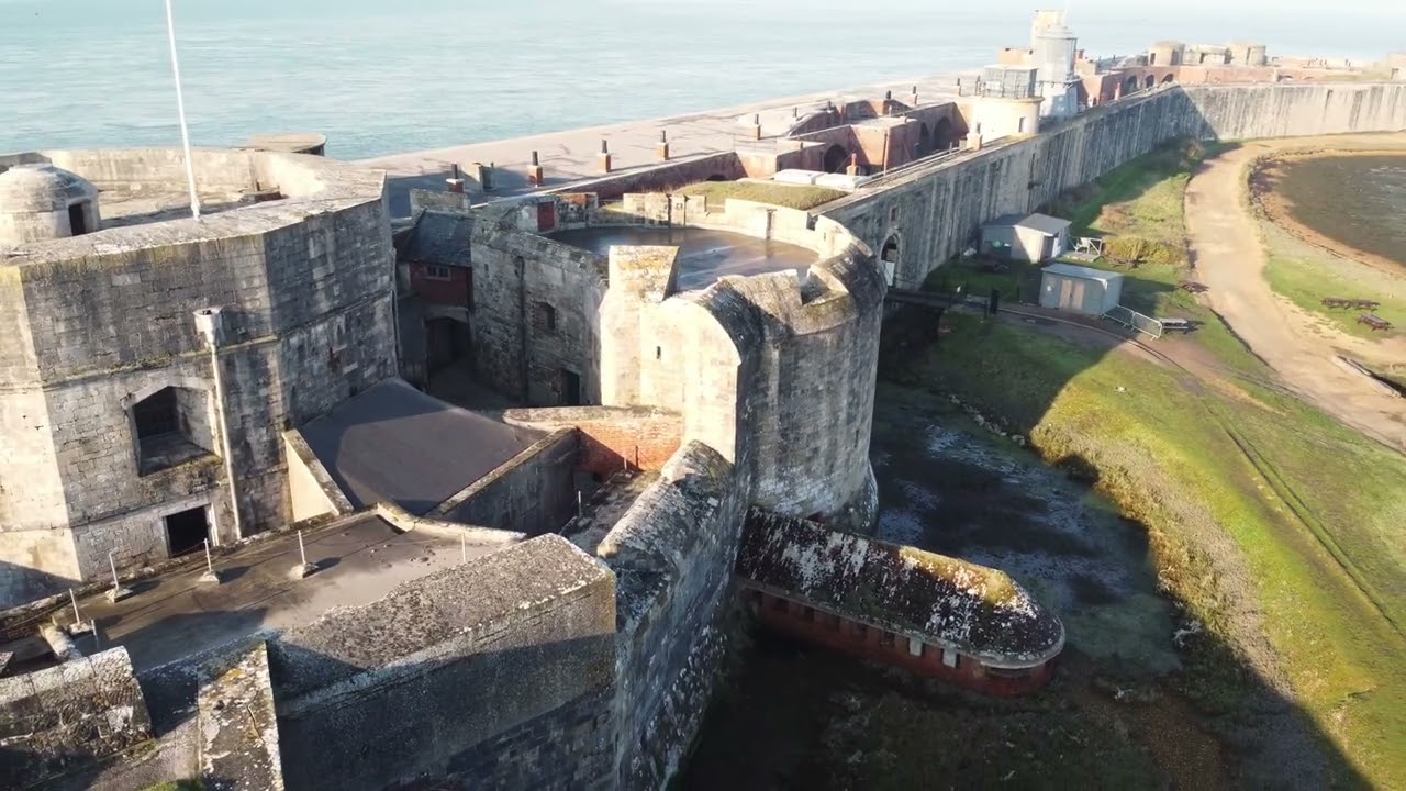 Visit Hurst Castle
