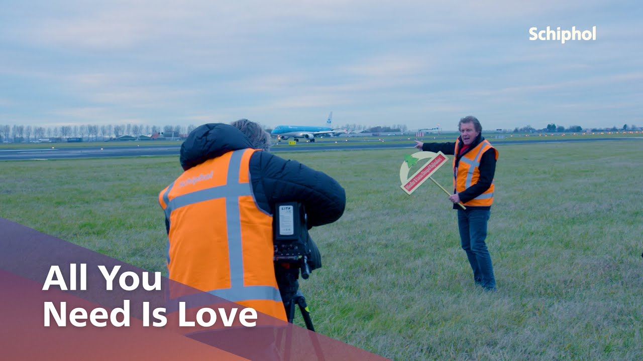 All you need is love op Schiphol ❤