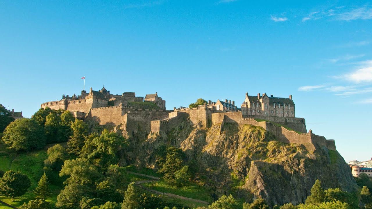 Explore Scotland&rsquo;s Edinburgh Castle
