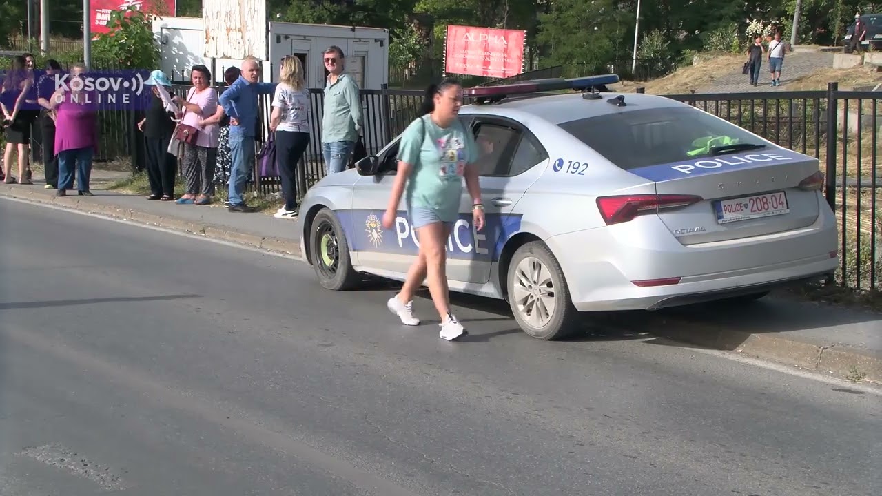 Južna Mitrovica, Obilazak pravoslavnog groblja povodom zadušnica