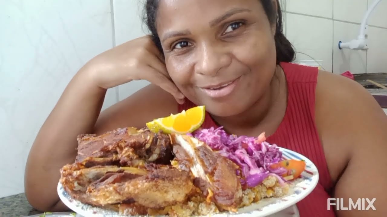 COMENDO DE MÃO PEIXE FRITO FEIJÃO MACARRÃO PIMENTA FARINHA| MUKBANG