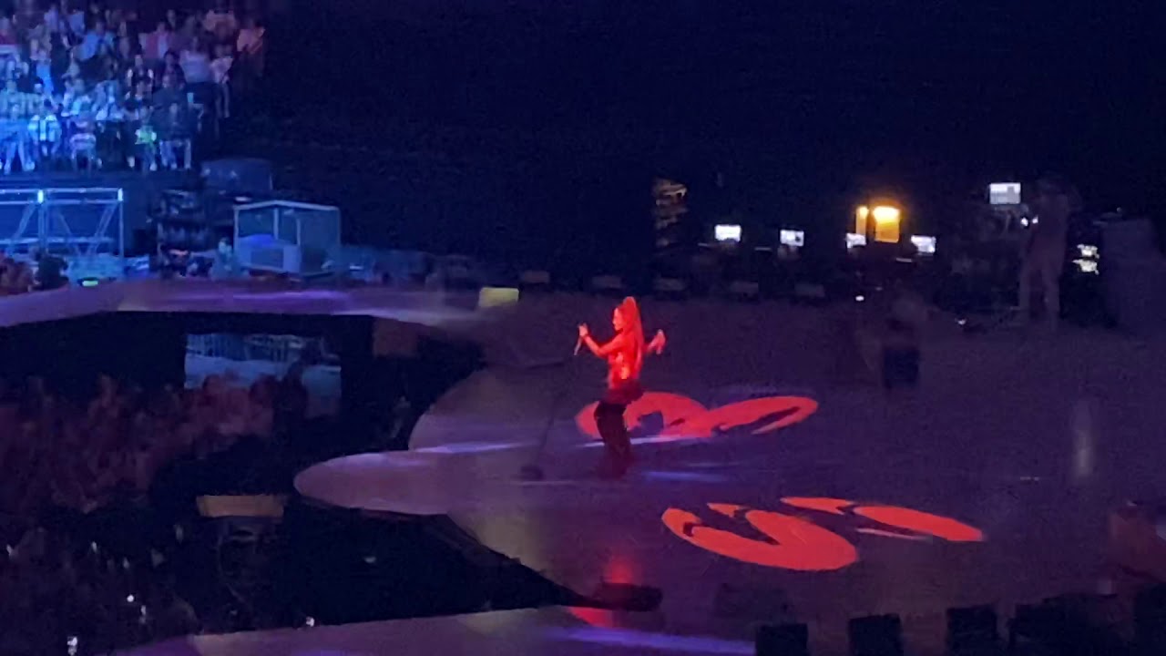 ARIANA GRANDE- Dangerous woman- Zürich