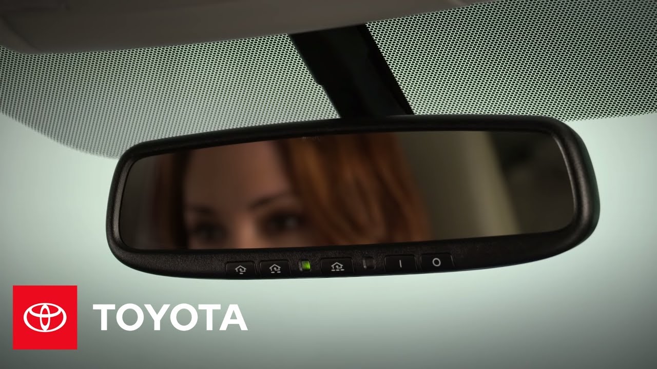 2012 Prius How-To: Auto-dimming Rearview Mirror | Toyota