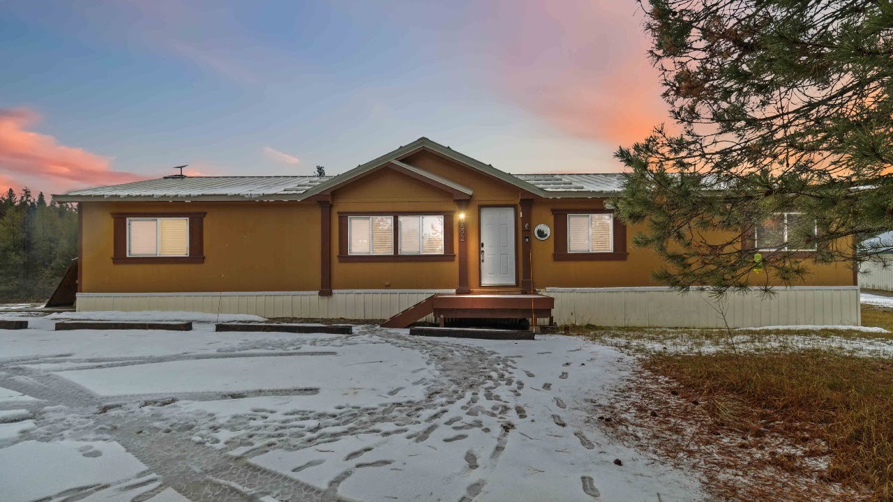 9592 Packer John Road, Cascade, ID 83611