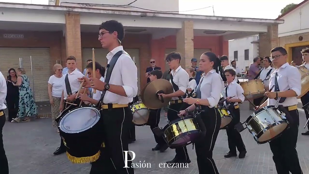 Cruz de Mayo Hermandad de la Exaltación | Virgen de los Reyes Juvenil | Pasión Jerezana