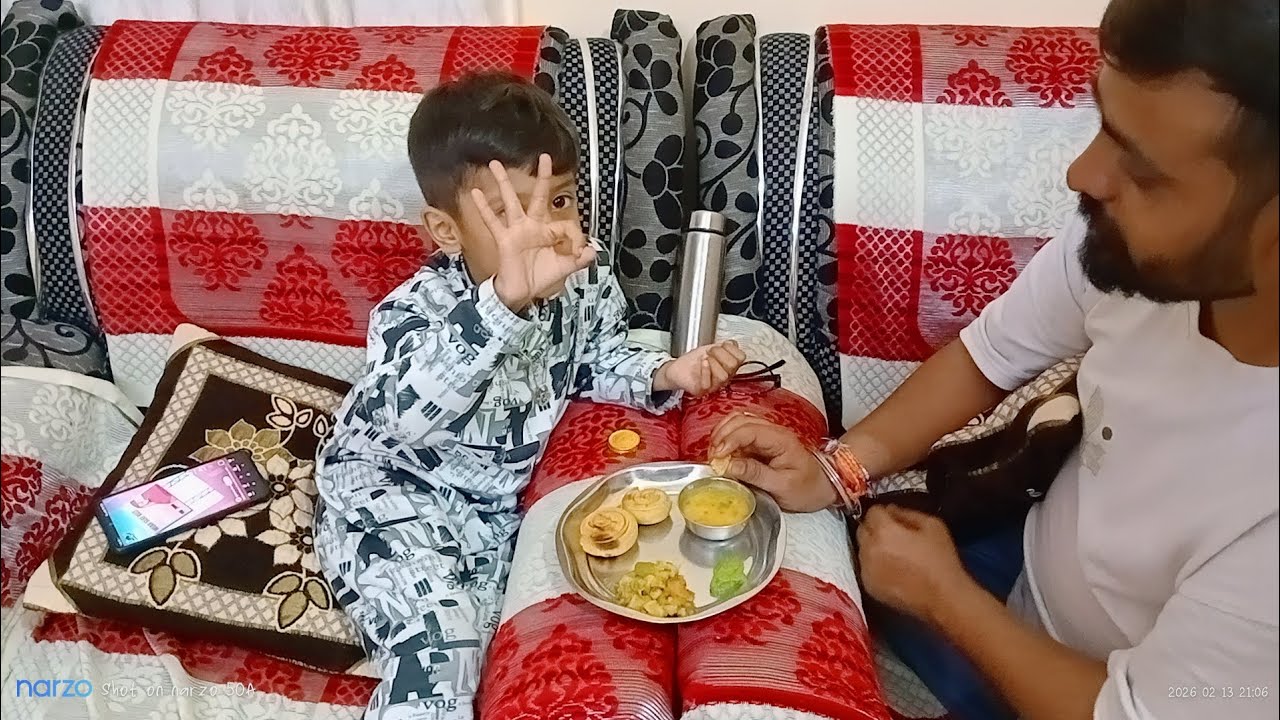 Aaj mummy ne banai alag tarike ki bati 😋😋