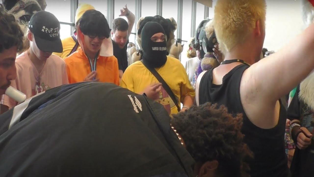 alottadogs x glittermutt @ fwa lose your marbles