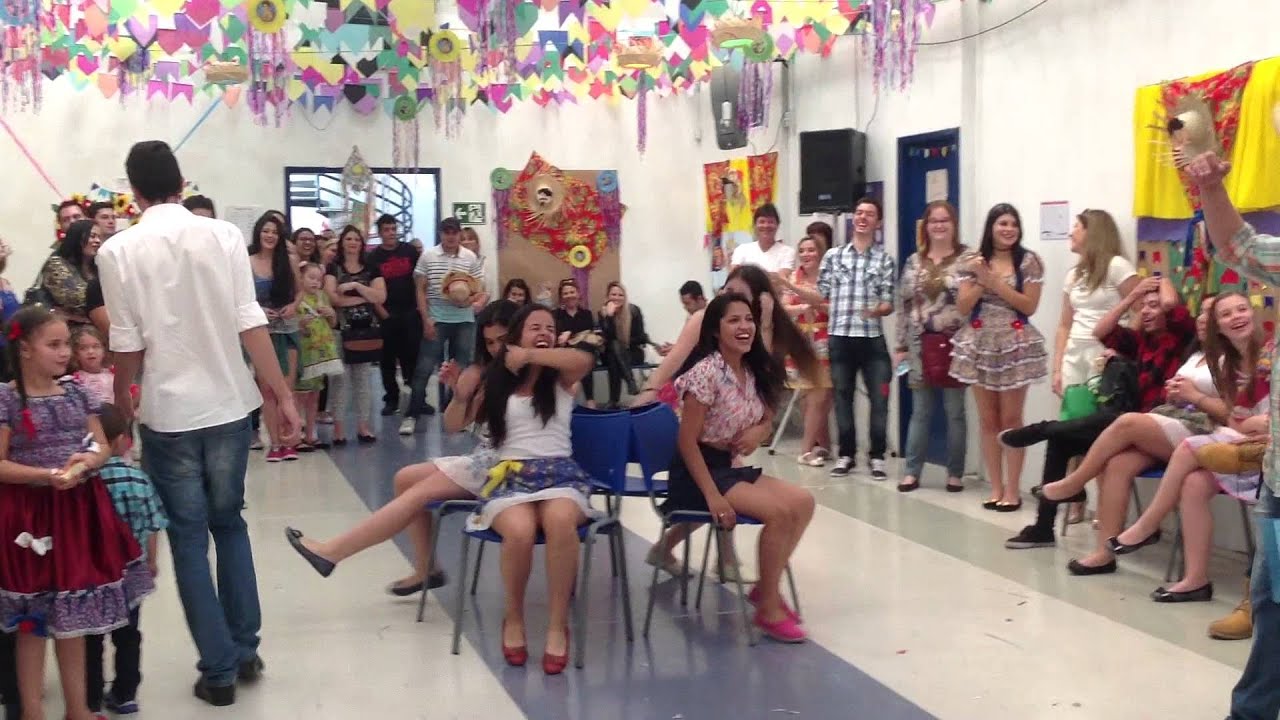 Dança das cadeiras - Festa Junina do Colégio Radial Sto. Amaro