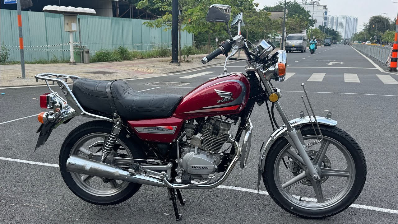 Новое поступление: Потрясающий красный мотоцикл Honda Master 125cc в Tuan Moto. Контакт: 0369669659