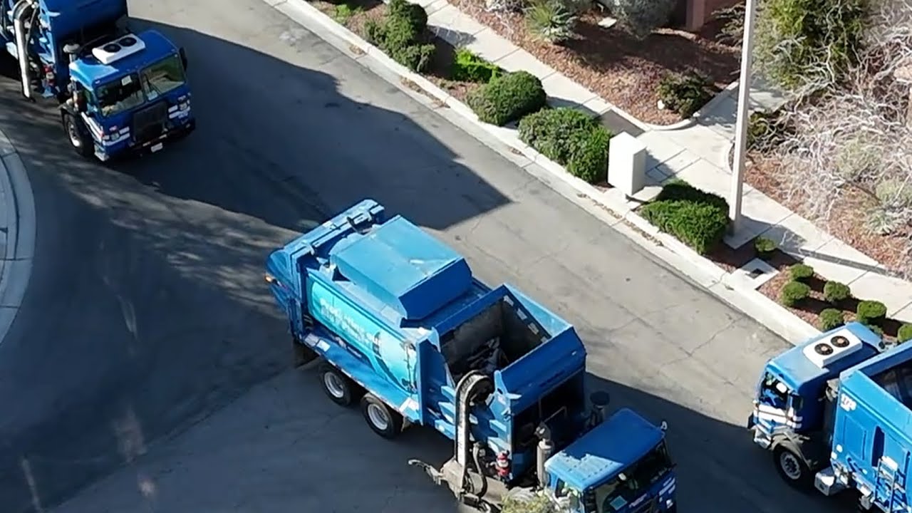 Republic Services Las Vegas: 1728 & 1672 Helping Jeff in 1611 Finish His Trash Route 