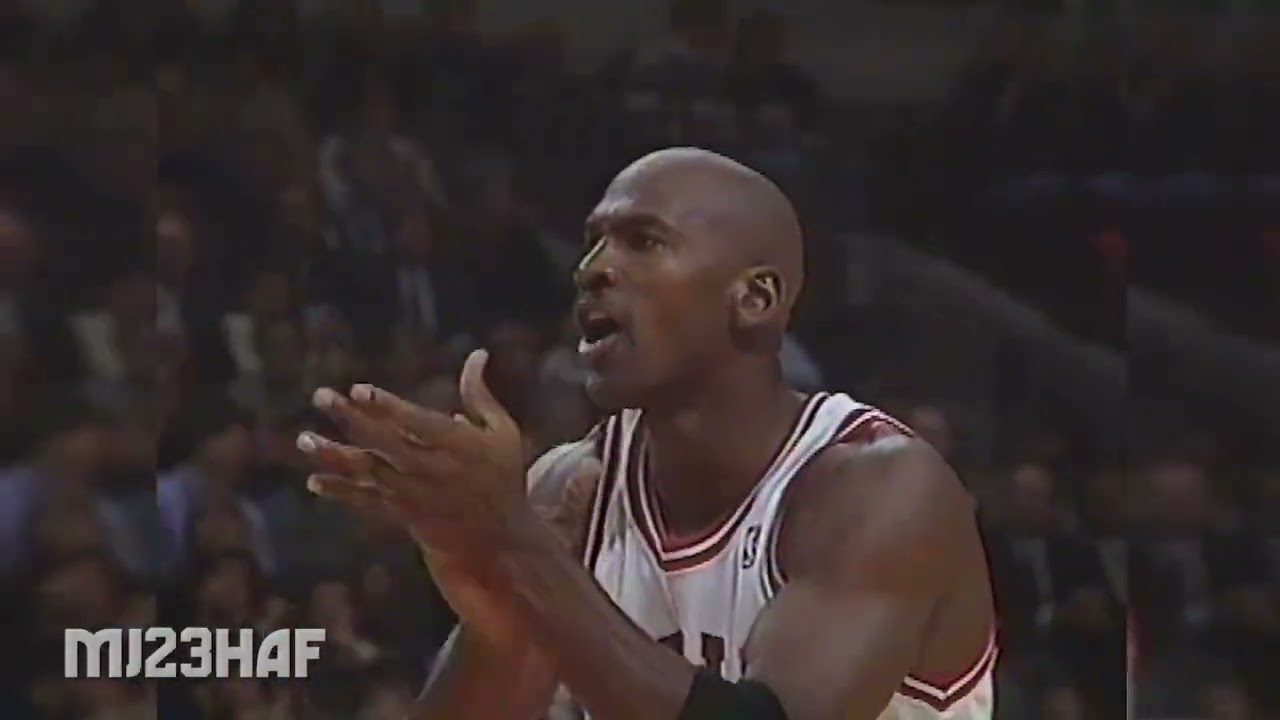 Michael Jordan vs Hornets Highlights (1995.11.03) - 42pts, Go to my Patreon for Free Highlights!