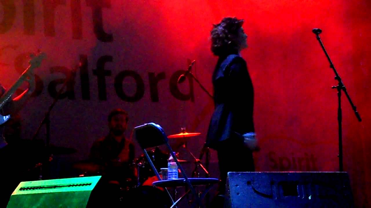 Ren Harvieu - Open Up Your Arms - LIVE @ Spirit of Salford Weekender