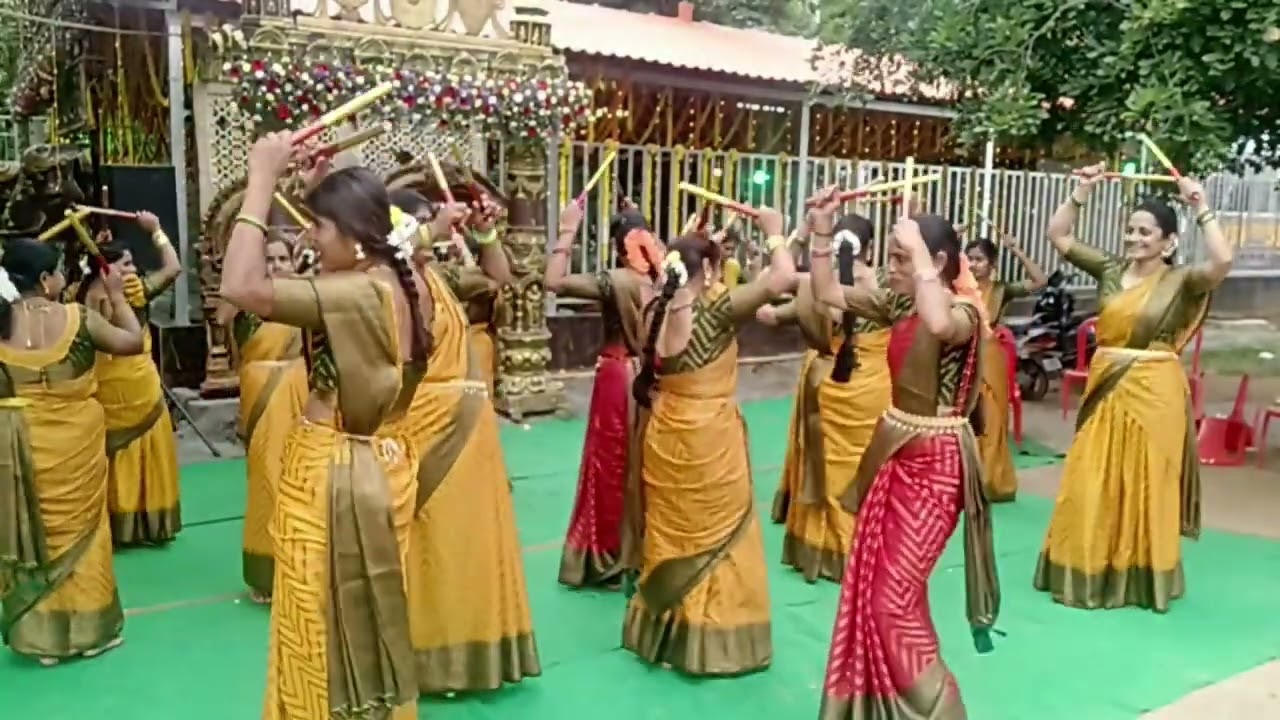 Maa Voori Devudu Song | Nesara Kolata | Attibele #kolatam #attibele #nesarakolata