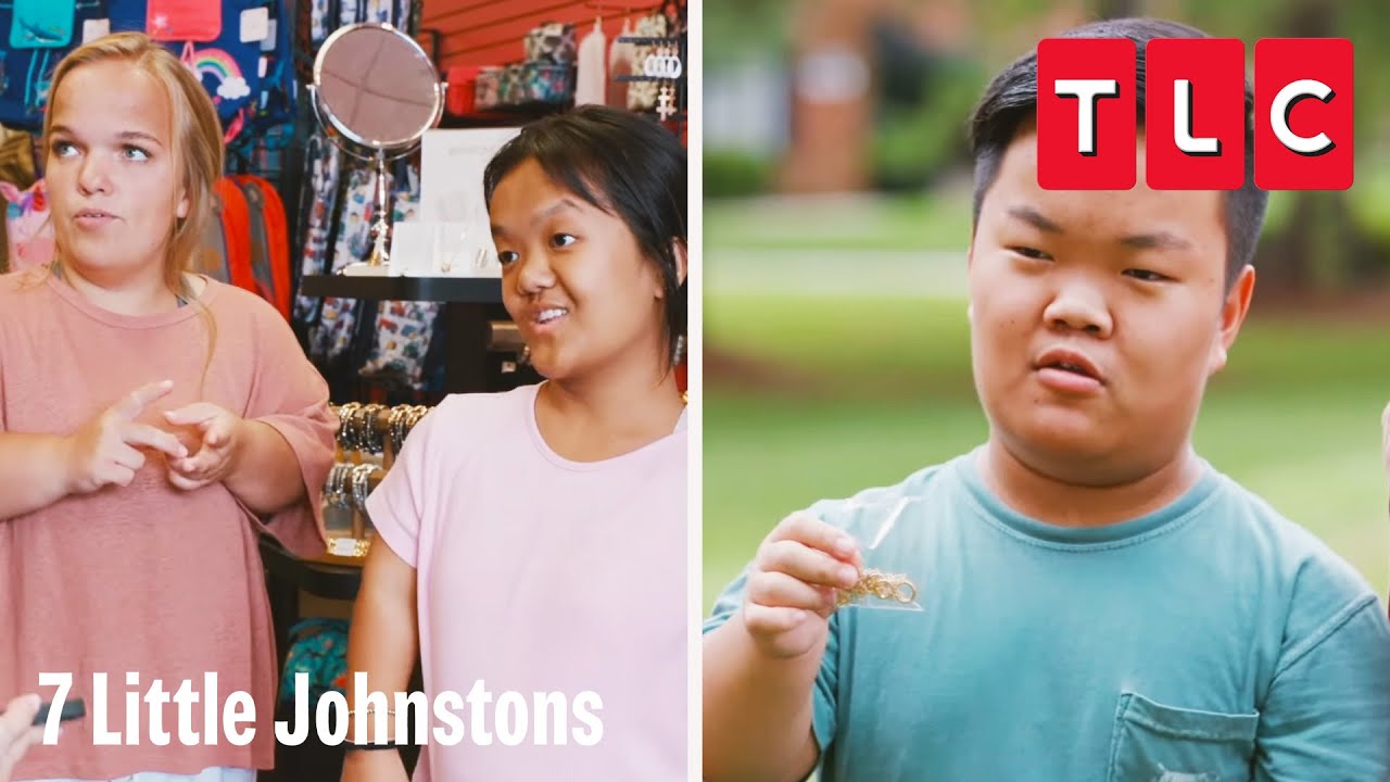 Alex Goes Gift Shopping for His Girlfriend Allie | 7 Little Johnstons | TLC