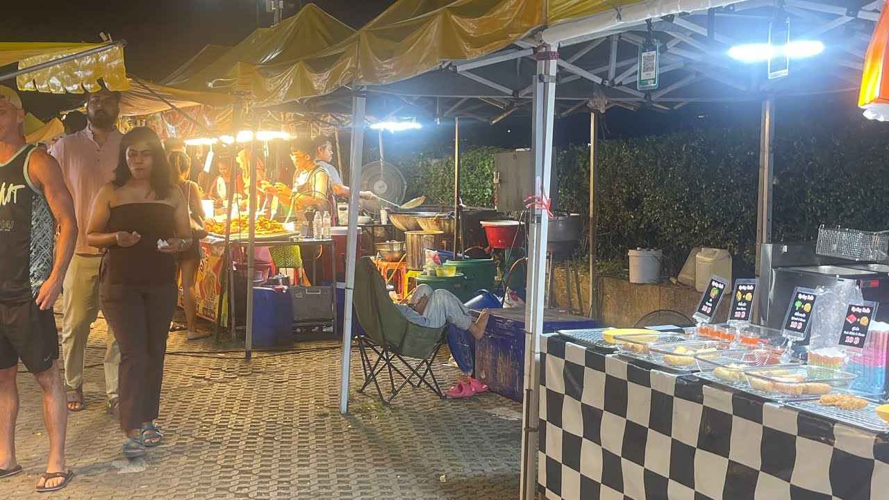 Eating Crocodile at Chaweng Night Market Samui - Thailand Chronicles #3 
