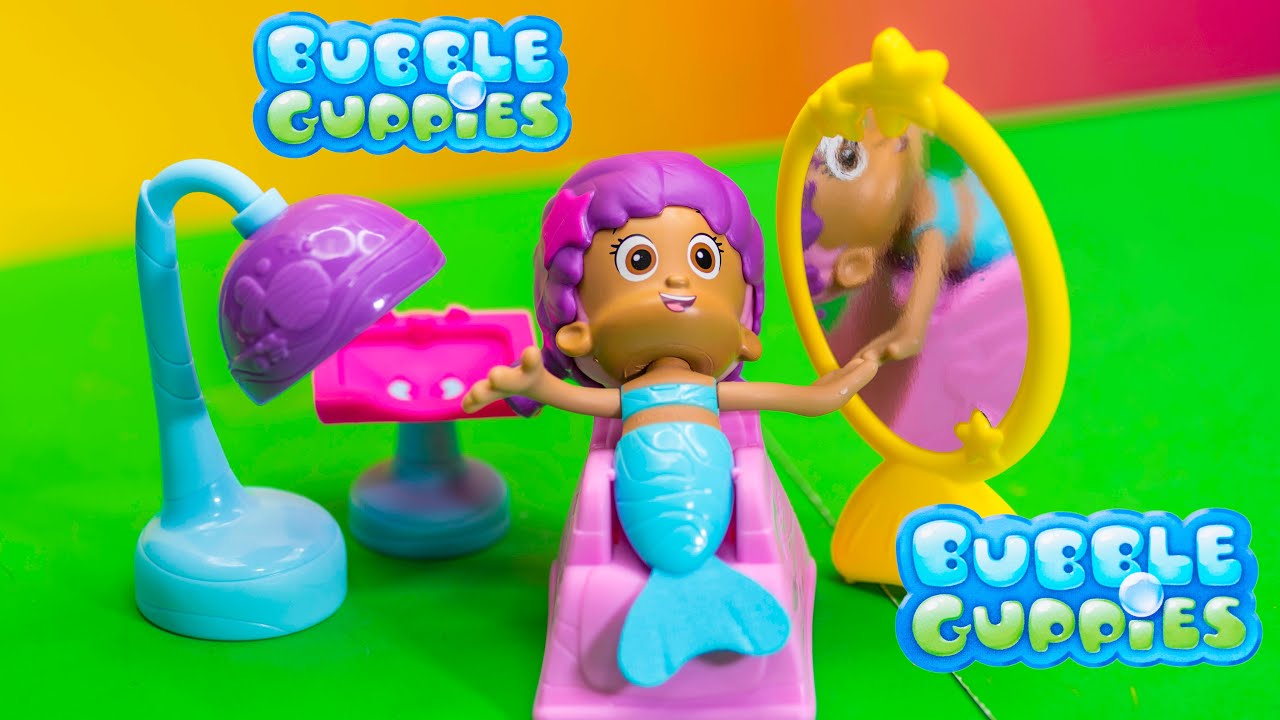 Unboxing the BUBBLE GUPPIES  Salon and Style Toy with the Little Charmers
