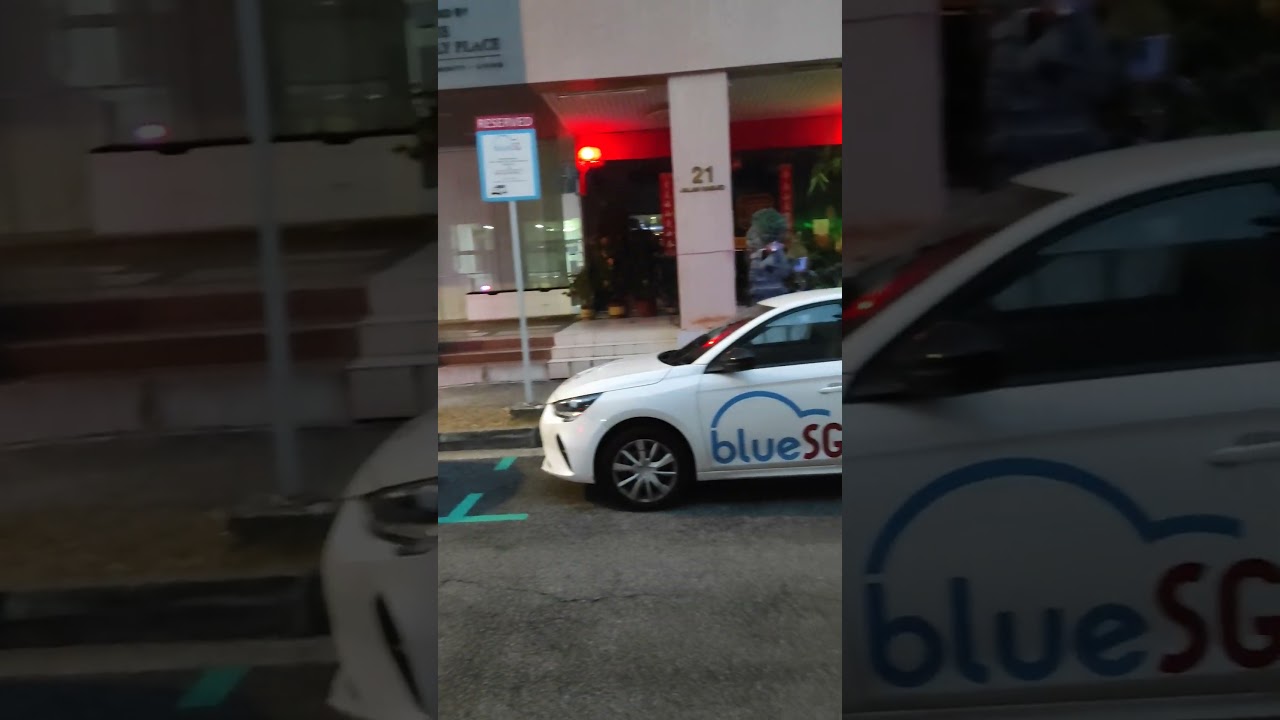 Blue SG car sharing