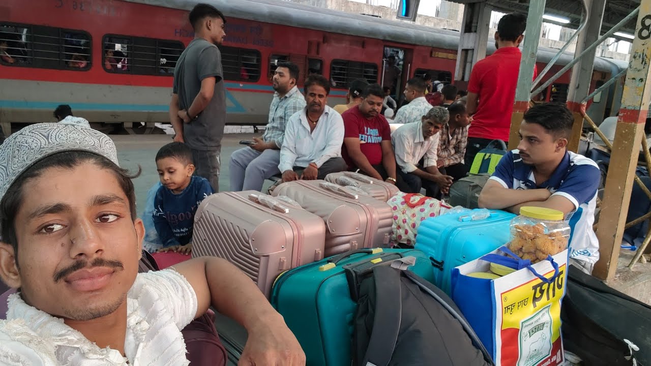 Mumbai to gorakhpur train panvel train candisen vlog