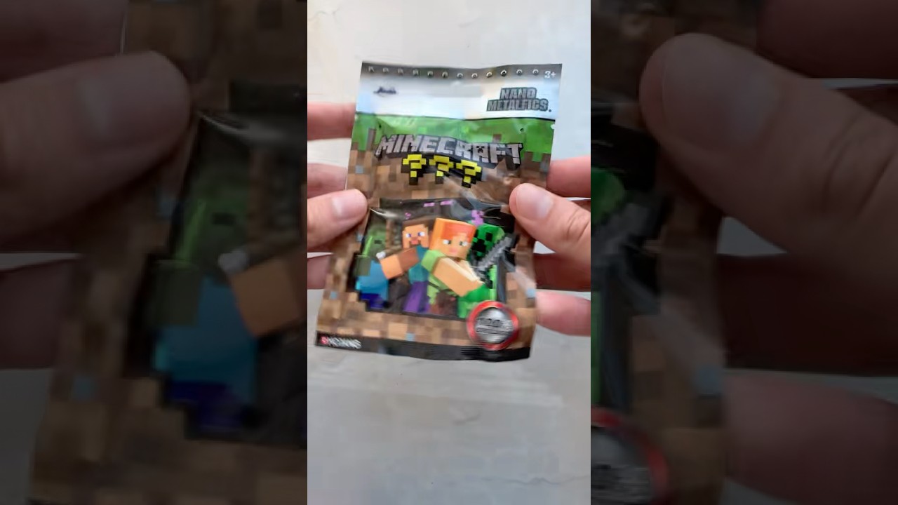 Opening Roblox Mystery Pack! Who did we get? 🤔💎