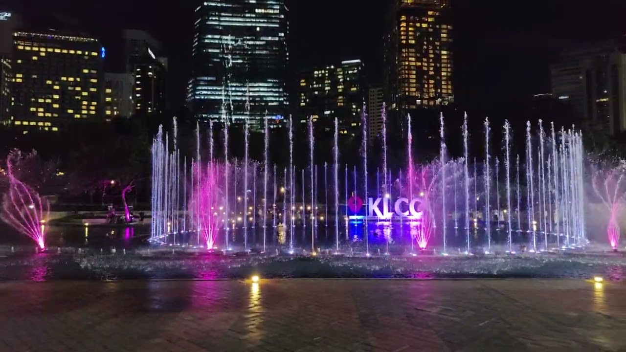 #klcc #kl #malaysia #iraq #kualalumpur #chefomaralnaimi #travel #lovelytime 
