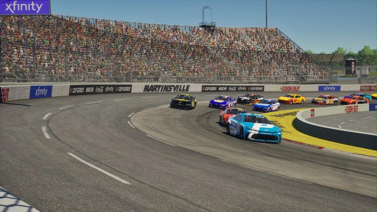 Martinsville Speedway Cup Series CHAOS! Battle For The Lead/Wrecked By Lap Traffic