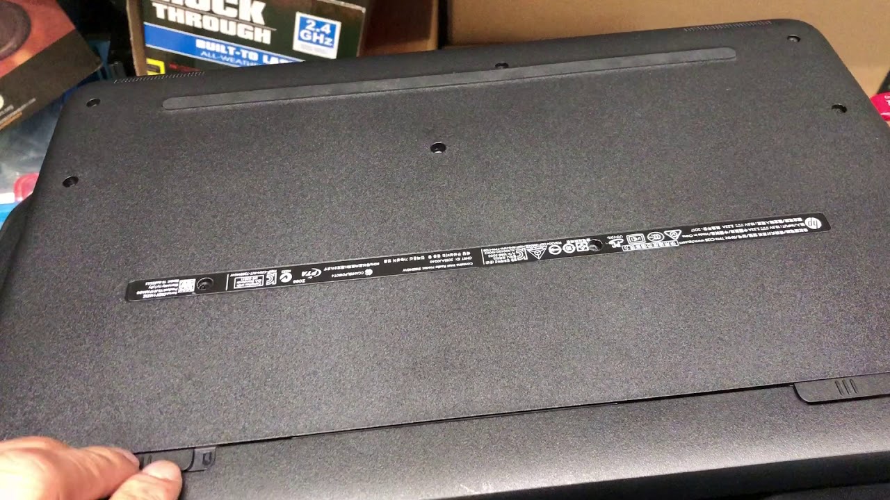 Hp 15-ba023ax No display and fan spinning loud