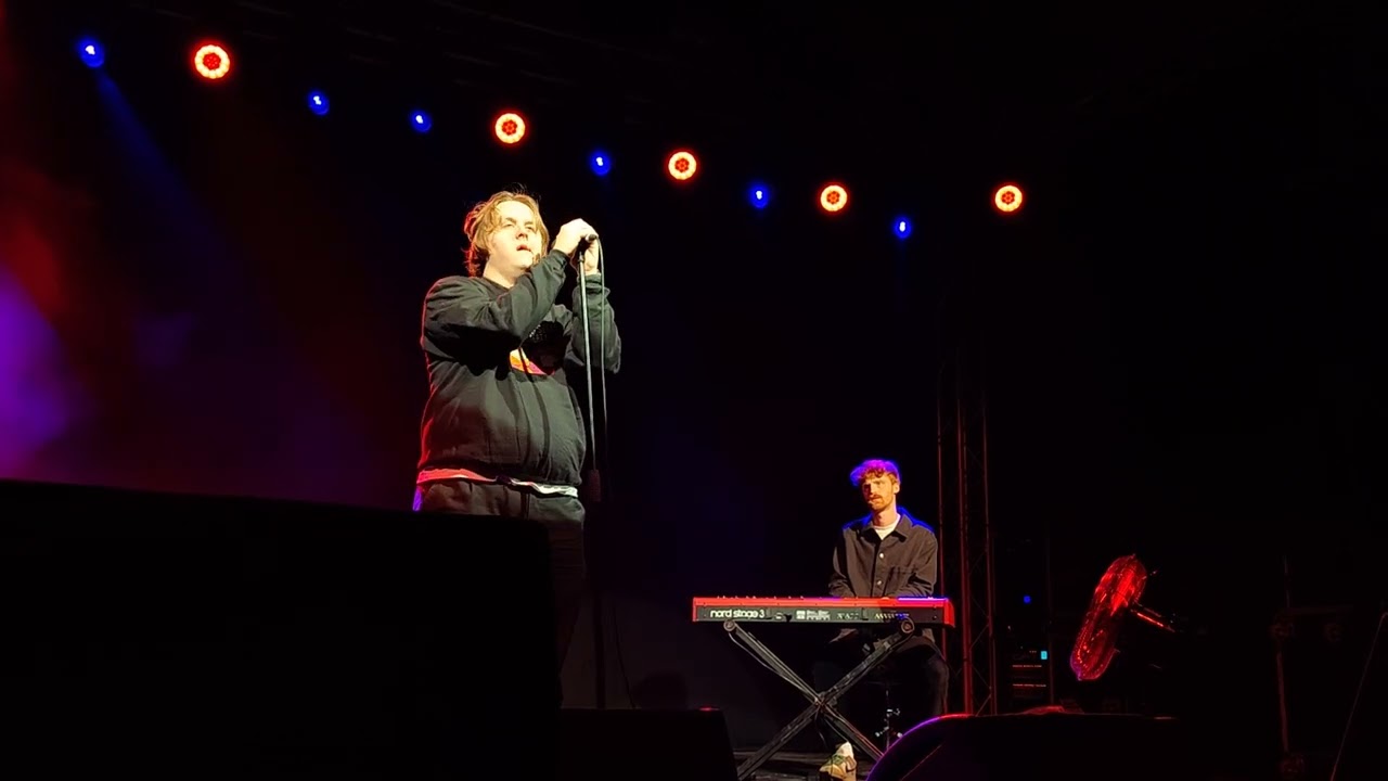 Lewis Capaldi - The Pretender (piano acoustic) // Live at Marble Factory Bristol 24th of May 2023