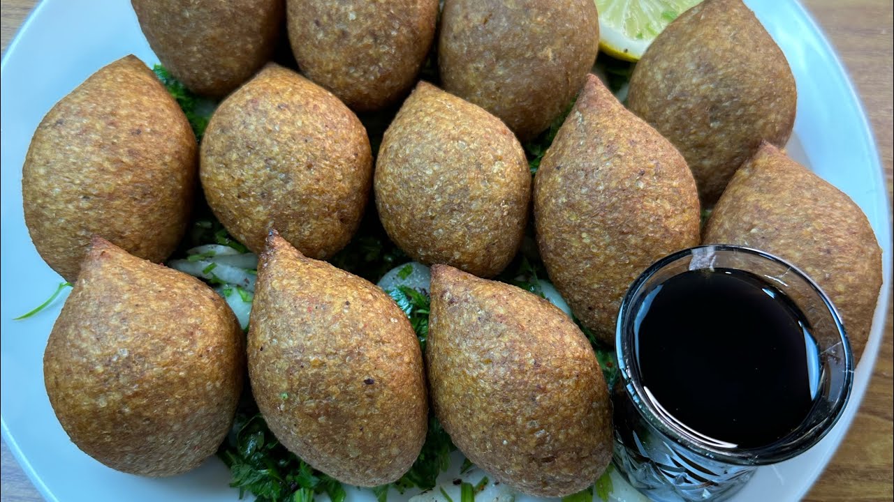 كبه مقليه على اصولها مع لحمه وجوز من تحب ايدين الشيف ابودانيال #كبة_نية #كبة_مشوية