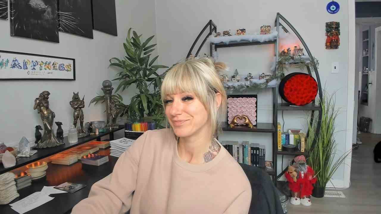 Честно говоря, им стоило оставить тебя в покое, всё кончено 🙄