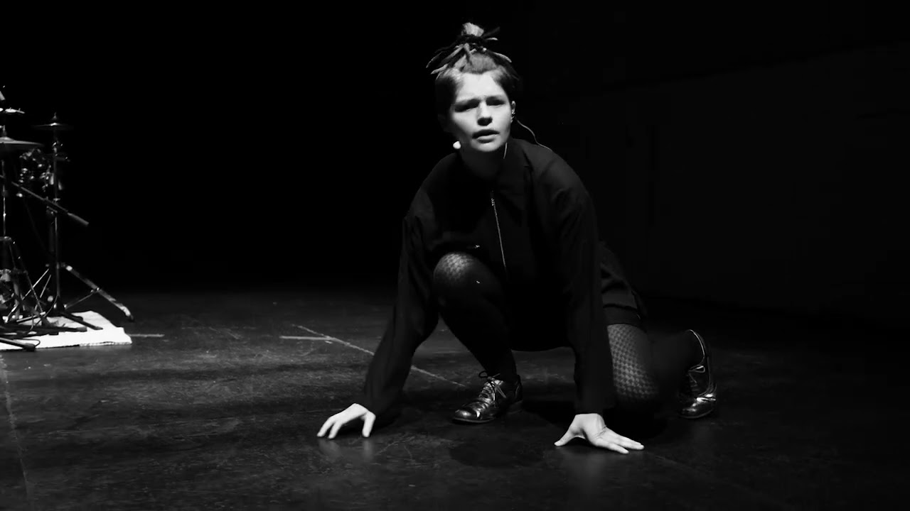 A1030 Cailleach Mhòr Stadhlaigh - Evie Waddell