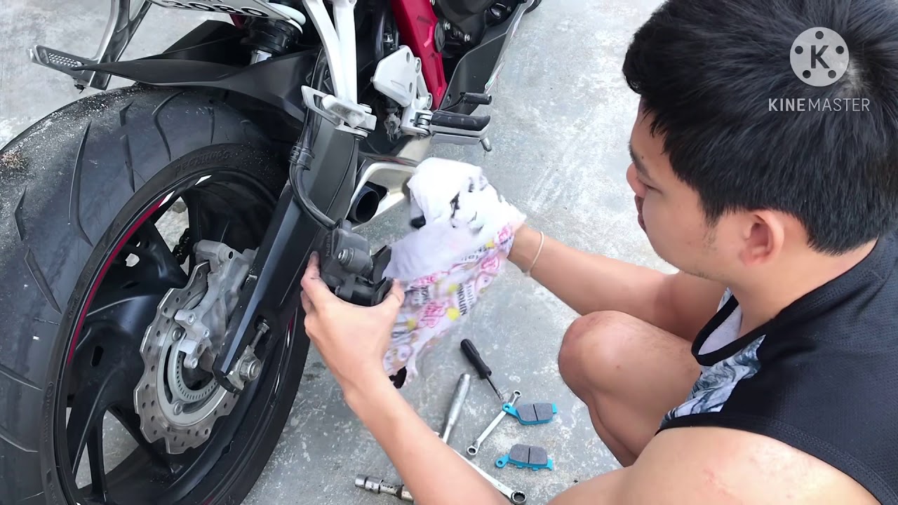 วิธีเปลี่ยนผ้าเบรคหลังcbr 650 f ง่ายๆ