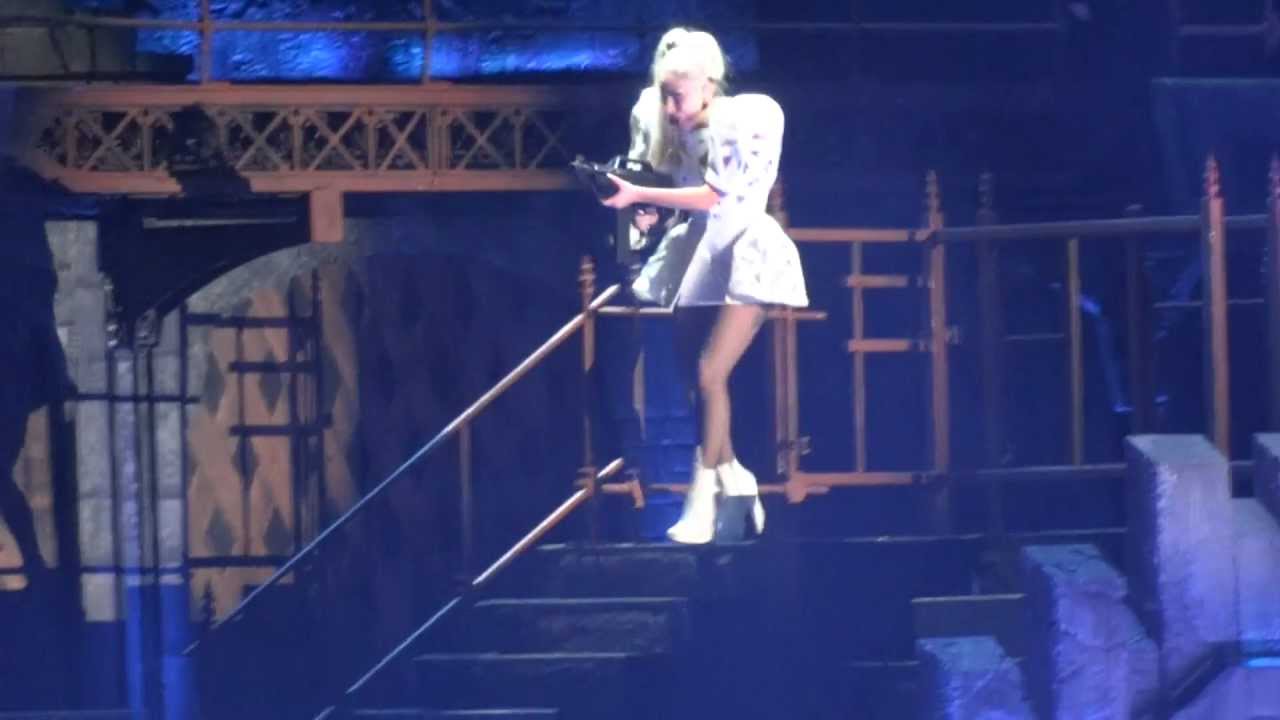 Lady Gaga - Judas (Barcelona 6-10-2012) HD
