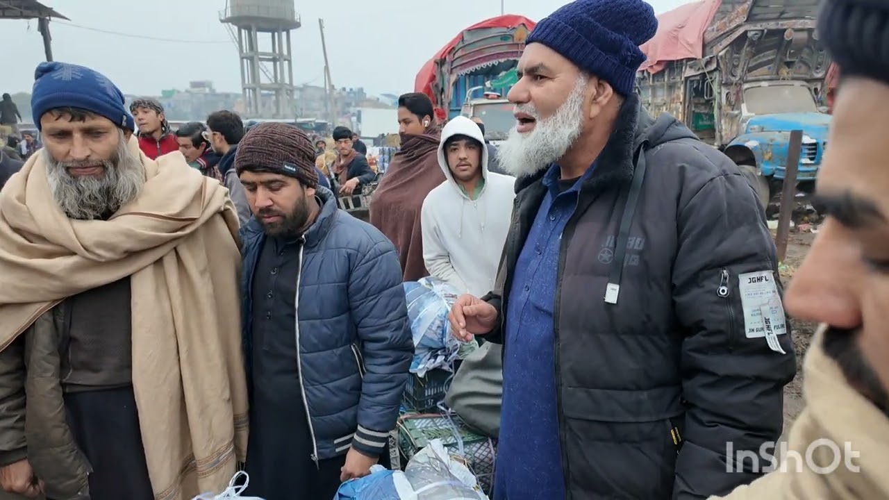 اس ویڈیو میں ہم آپ کو منڈی کے تازہ ترین ریٹس اور ان پھلوں کی قیمتوں کے بارے میں مکمل معلومات دے رہے
