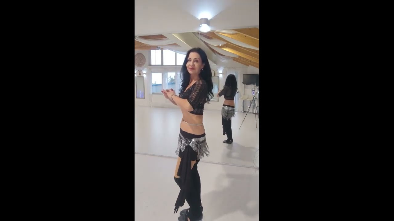 Bellydance Tutorial mit Enussah 6)  Beckenkreise