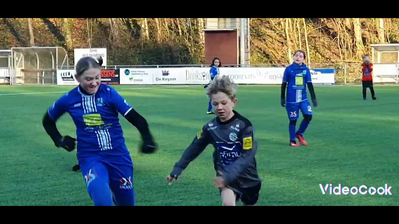 eerste tournooi van Meisjes u11