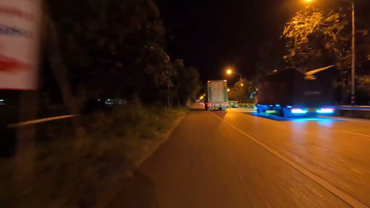Evening Bike Ride in Thailand 🇹🇭 | Handlebar View 4K