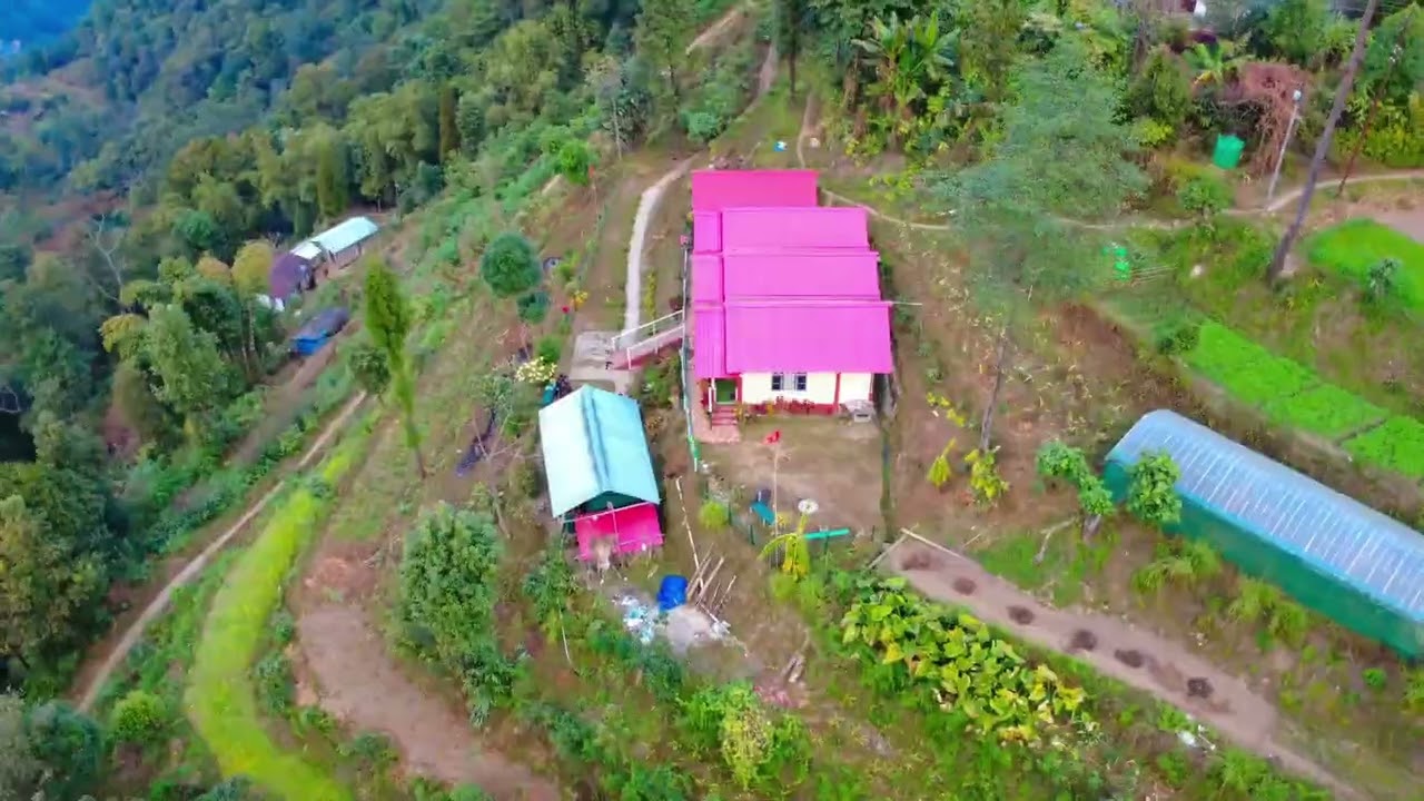 Enjoy your hillstay with us at Kolakham Hillcrest Homestay. The first birding village of Kalimpong….