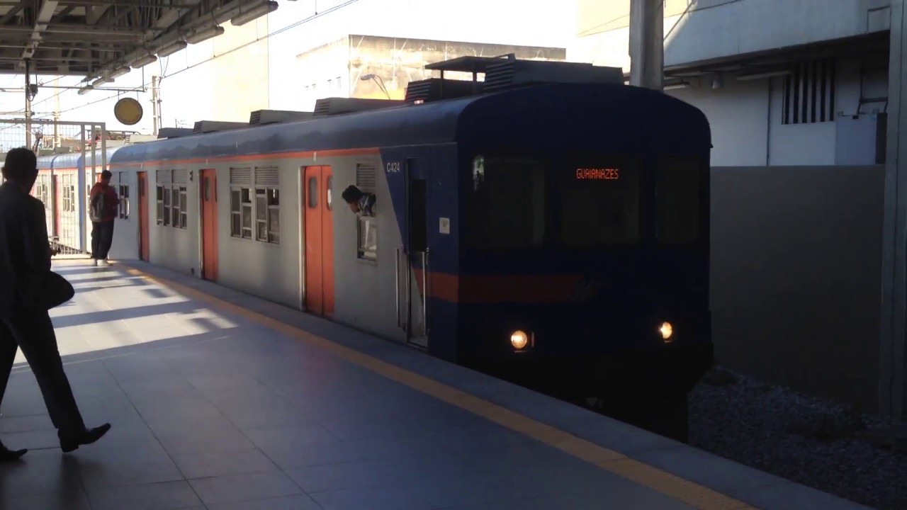 Série 4400 (I424) chegando na estação Ferraz de Vasconcelos