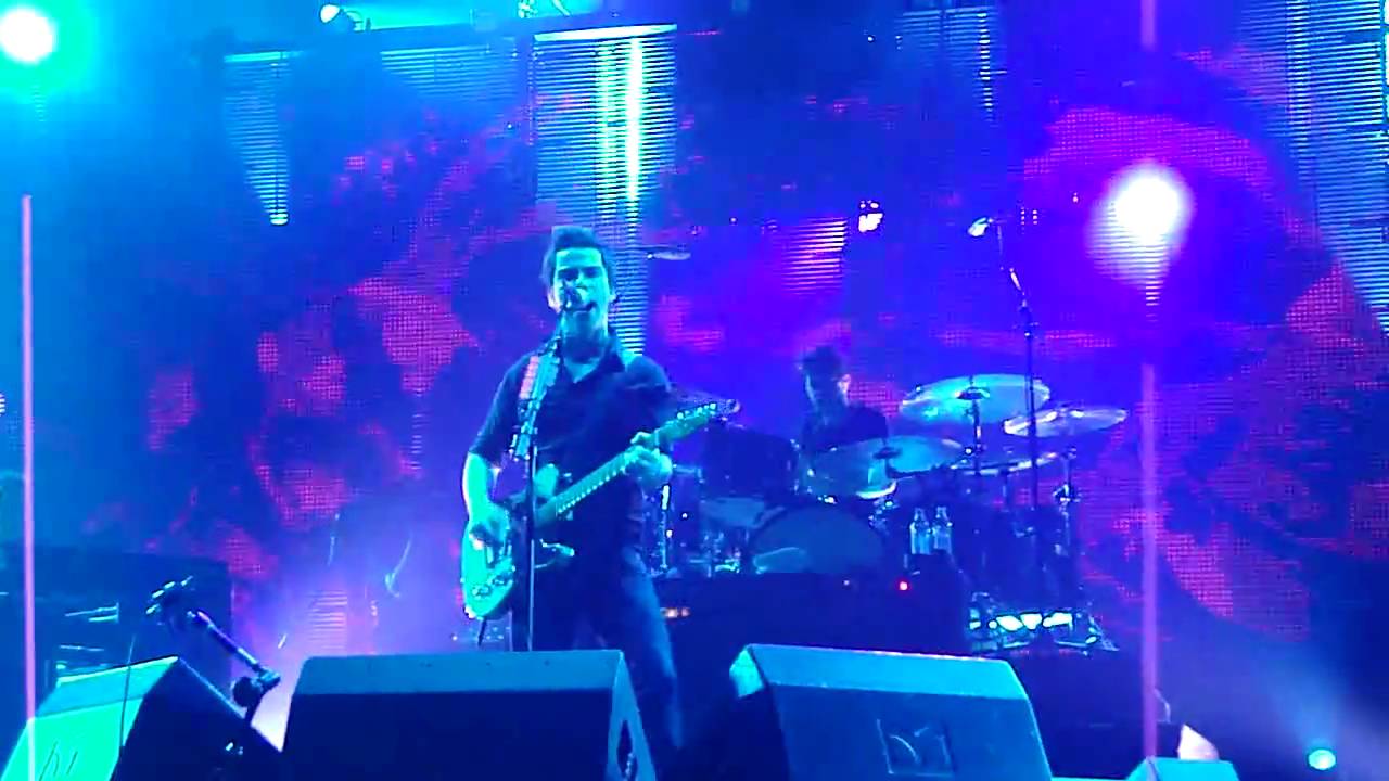 Stereophonics - Uppercut ( Live at the O2 arena London 10/03/2010 )