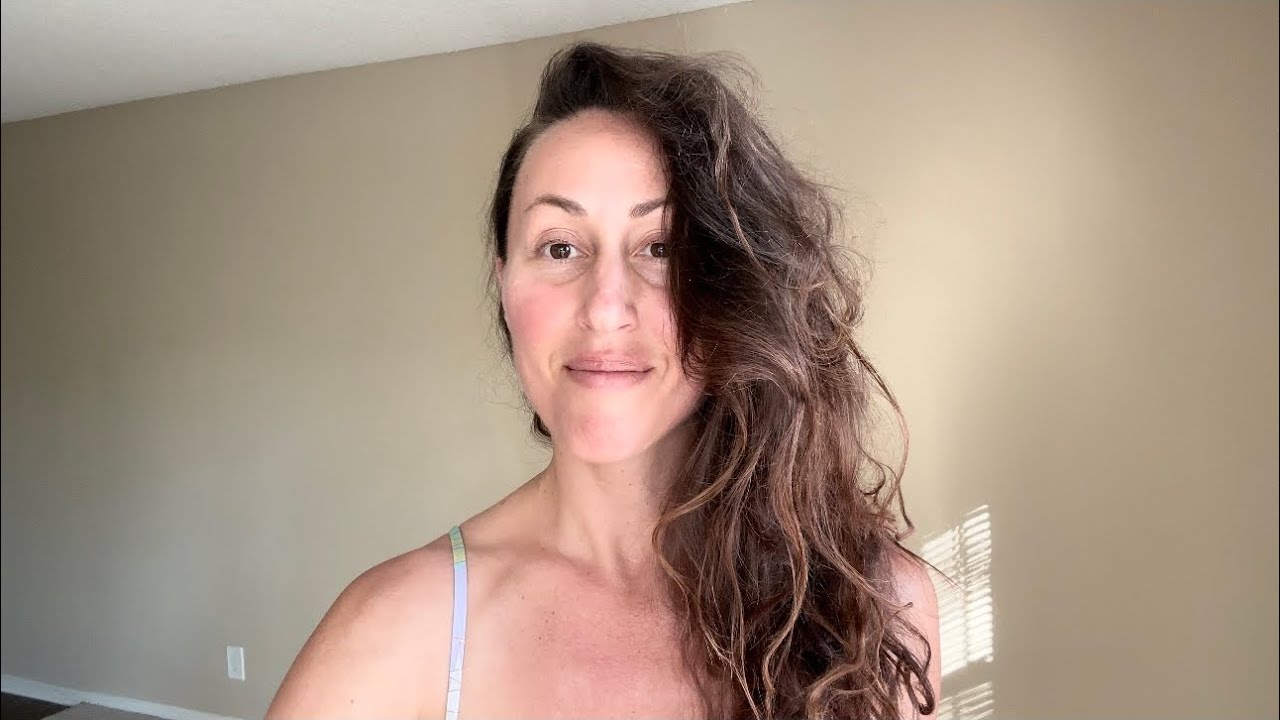 SHEDDING SKINS • MINIMALISM FOR PERSONAL EVOLUTION 🐍✨