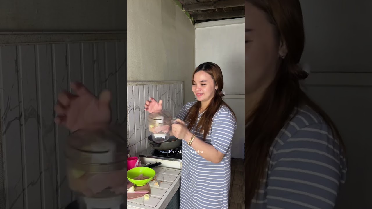 Bikin siomay dan martabak untuk buka puasa 