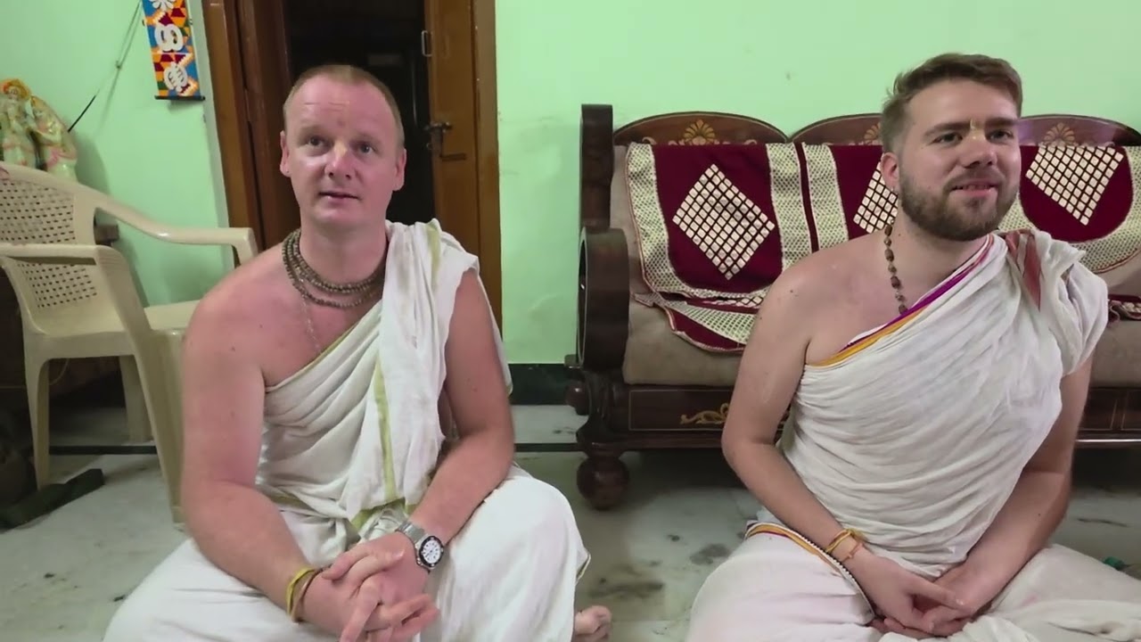 Vāsudeva punyāha Mantra pātha to Sri Tukaram das and Sri Kanhai Krishna Das from #Dr_SPI