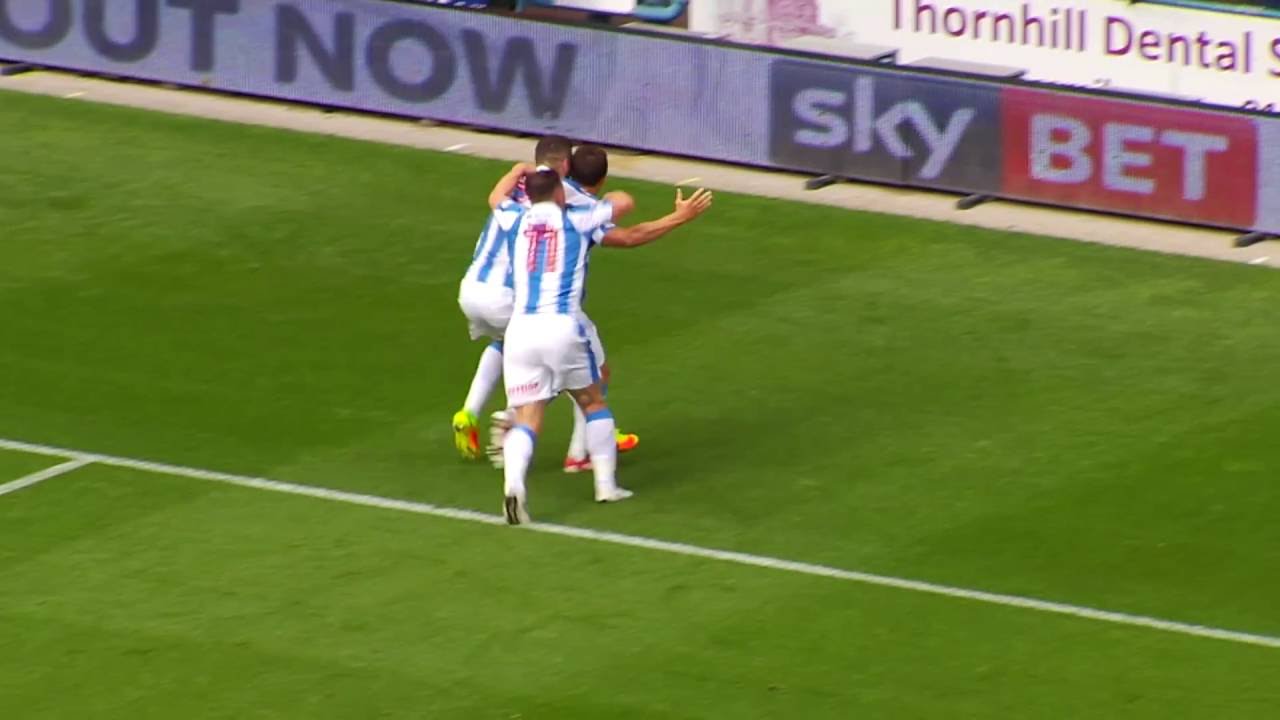 HIGHLIGHTS: Huddersfield Town 2-1 Barnsley