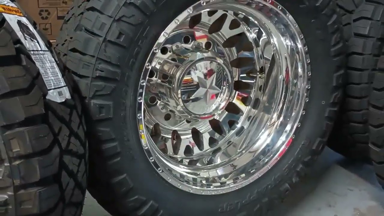 22 x 8.25 American Force G17 Evo Polished Wheels with Tires