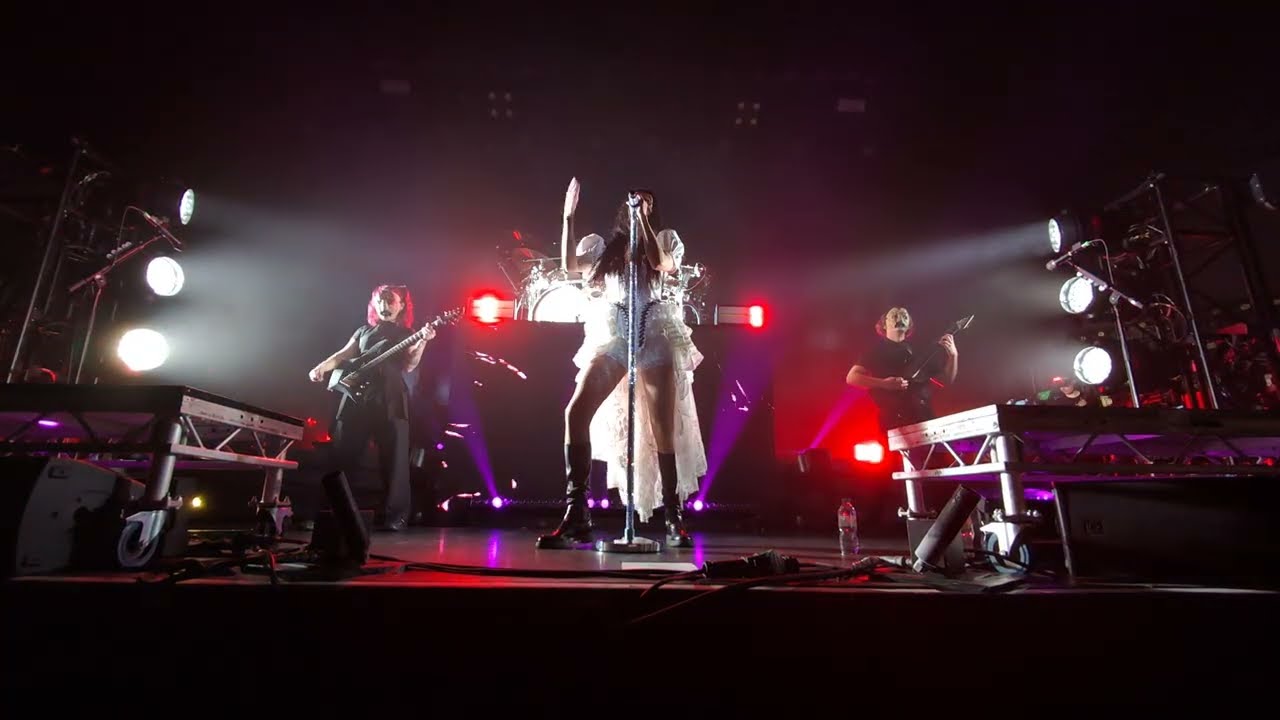 Public Domain - Poppy | O2 Ritz Manchester (06/03/2026)