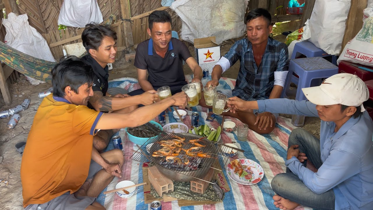 Tôm Nướng ,Lai Rai, Cùng  Mấy Anh Em Ngày Tết UQMT-418