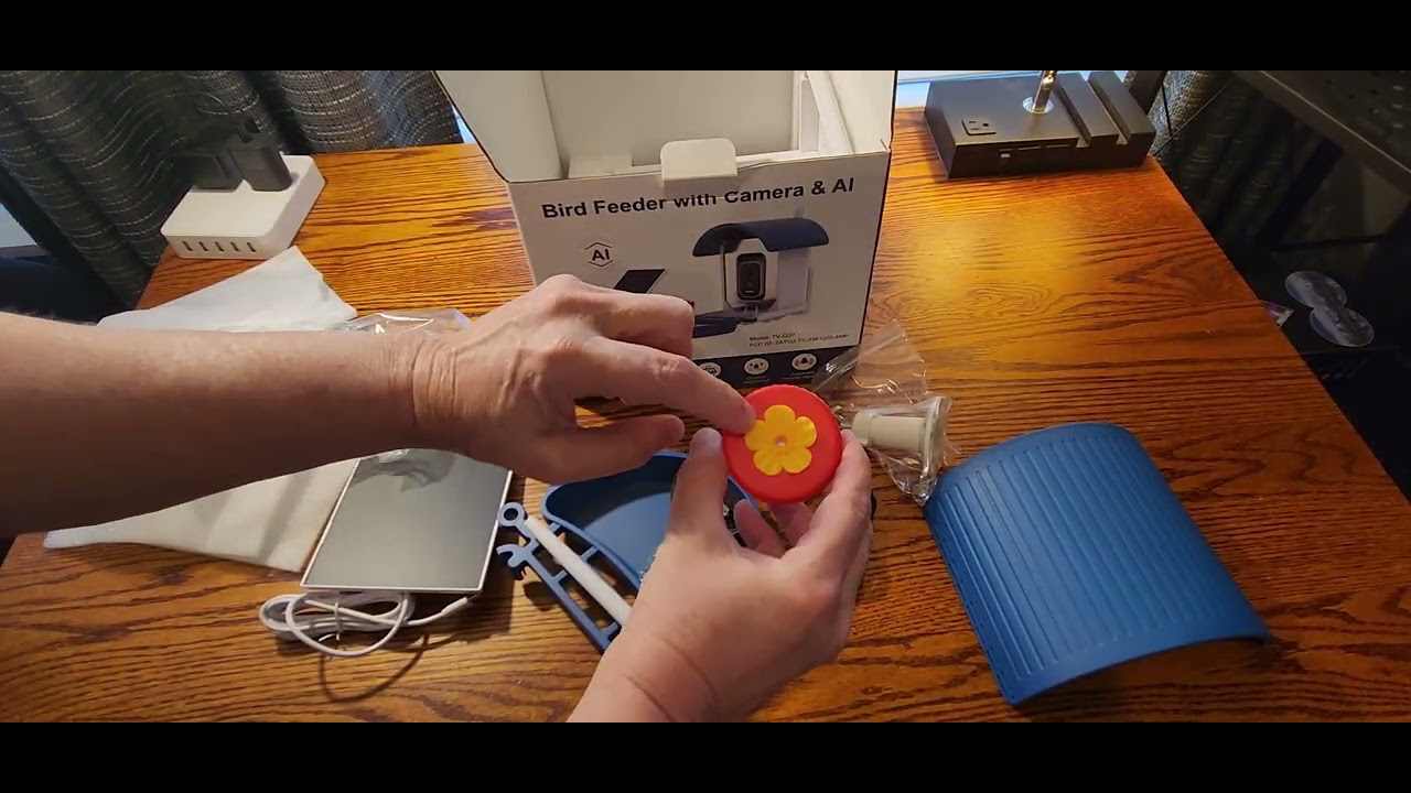 Smart Bird Feeder with Camera Review | Solar-Powered AI Bird Detection + Night Vision!